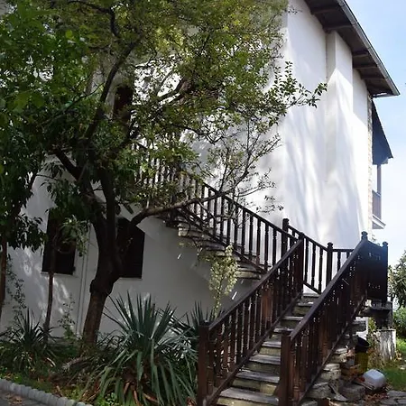 Dovas House חורפטו