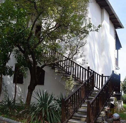 Dovas House Chorefton